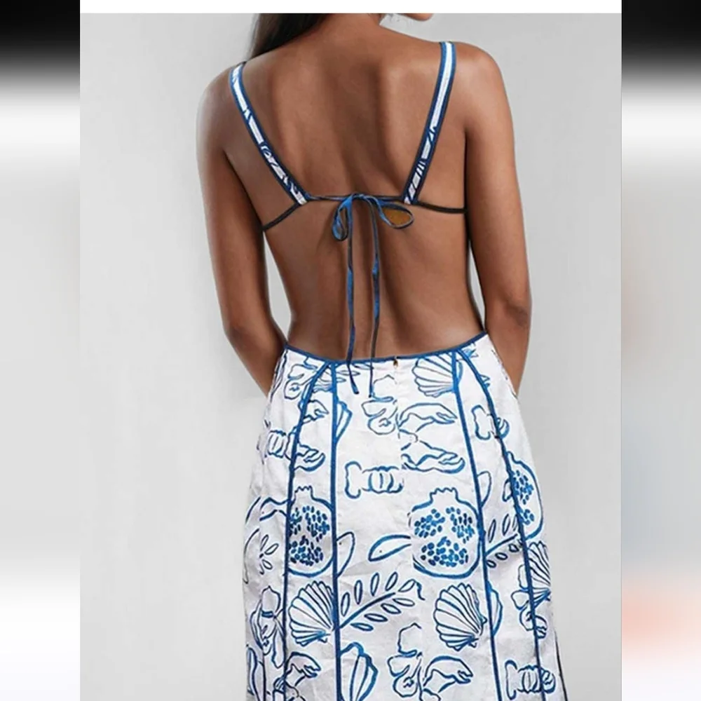 Maxi Dress with a blue marine print and contrast binding.  - Picture 4 of 7
